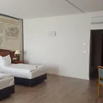 Novum 4*