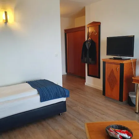 Novum 4*