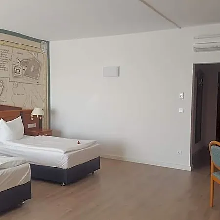 Ξενοδοχείο Novum 4*