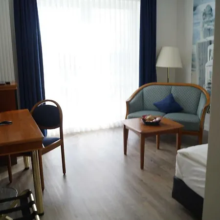 Novum 4*