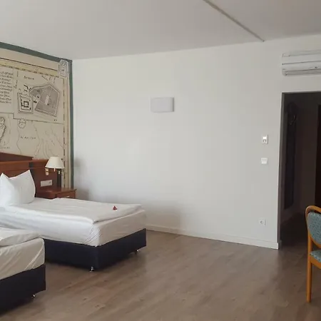 Novum 4*
