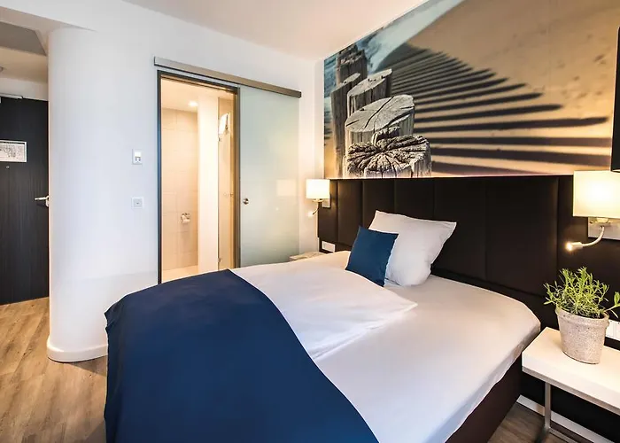 酒店 诺沃姆酒店 4*